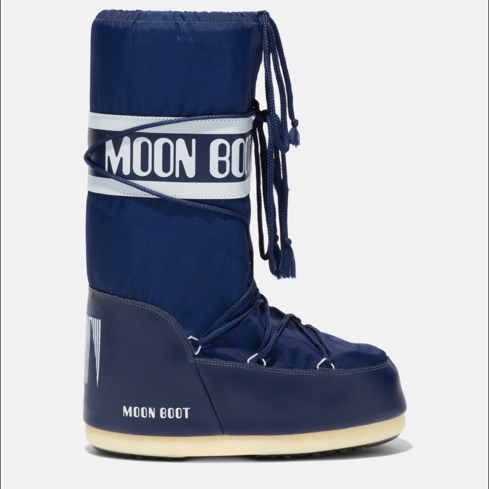 Icon Moon Boots
Size 8-9.5